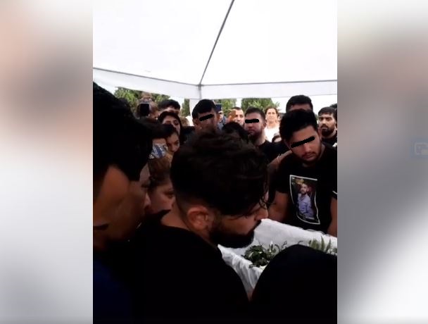 Tavy Puștiu &icirc;nmormantare