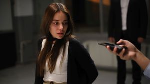 Actrița Zeynep Elçin din Dragostei și secrete