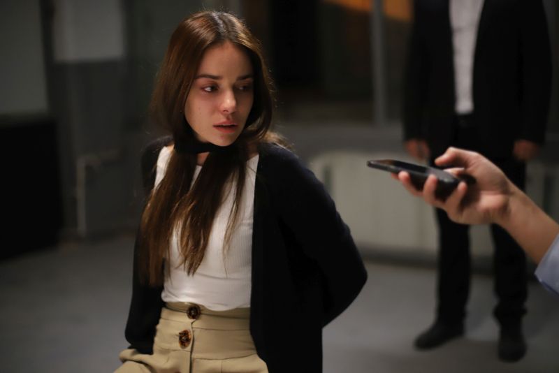 Actrița Zeynep Elçin din Dragostei și secrete
