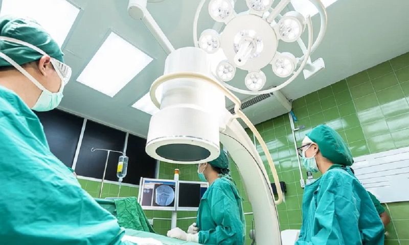 O t&acirc;nără rom&acirc;ncă a fost găsită &icirc;n stare critică &icirc;ntr-un șanț din Germania