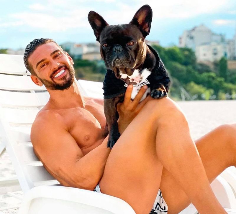 Dorian Popa a dat lovitura &icirc;n trending cu &rdquo;&Icirc;noată Cheluțu&rdquo;