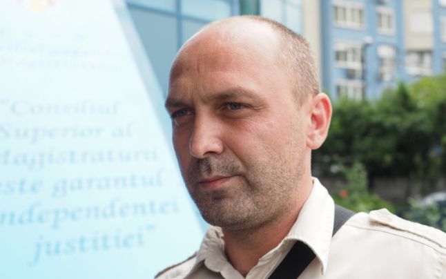 Bărbatul care l-a amenințat cu moartea pe Raed Arafat a fost arestat