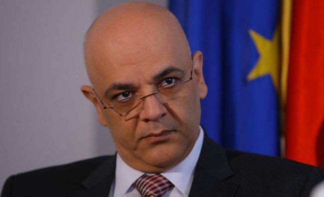 Bărbatul care l-a amenințat cu moartea pe Raed Arafat a fost arestat