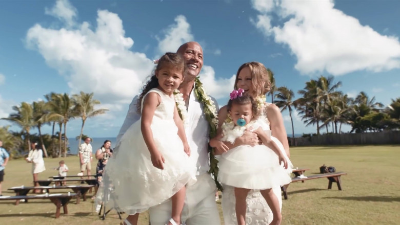 Dwaine &rdquo;The Rock&rdquo; Johnson și familia lui
