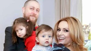 Simona Gherghe și familia Simona Gherghe și familia