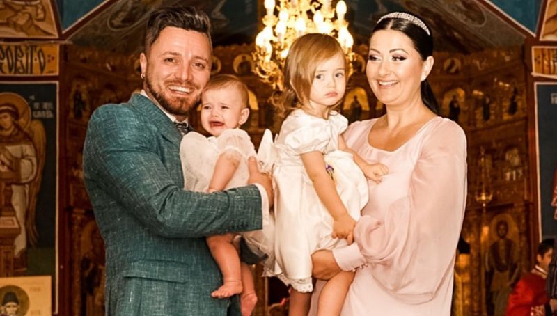 Gabriela Cristea, alături de familia ei
