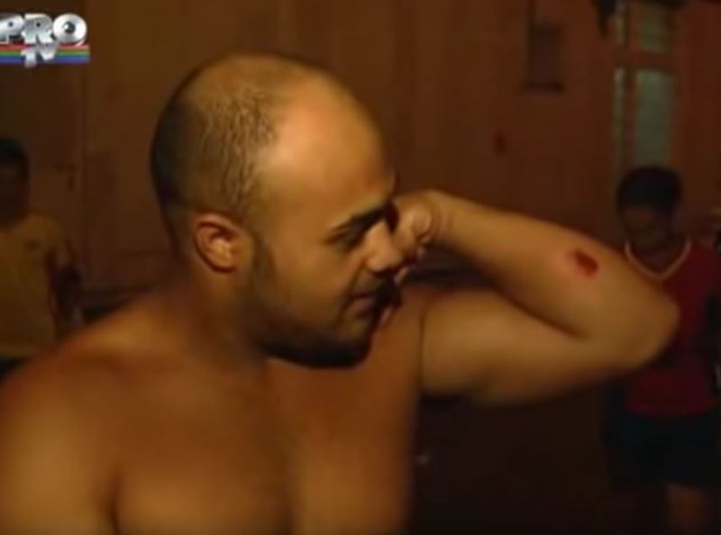 perversu de pe targu ocna