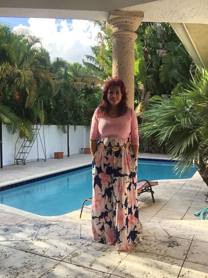 Carmen Harra a slabit