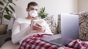 Tânărul de 27 de ani, infectat cu coronavirus de 6 luni 