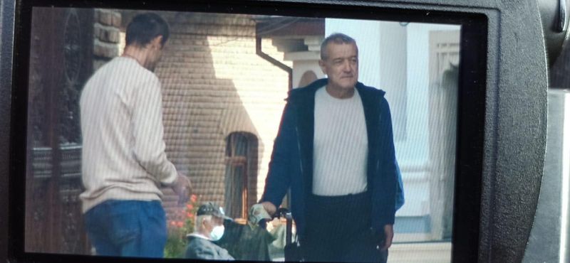 Gigi Becali nu are Covid-19