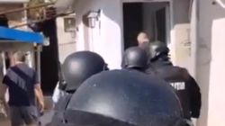 O tânără din București a fost jefuită și violată de un bărbat care s-a cățărat pe bloc! Individul a intrat pe geam