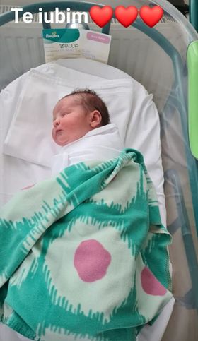 S&acirc;nziana Buruiană a născut