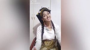 O vloggeriță a murit după ce a fost stropită cu benzină și incendiată de fostul soț chiar în timpul unei filmări 