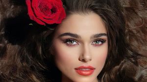 Theo Rose