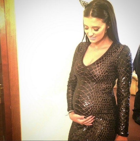 Este sau nu &icirc;nsărcinată Antonia?