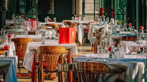 Se deschid restaurantele in bucuresti