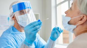 Cine poate face gratuit testul pentru COVID în România