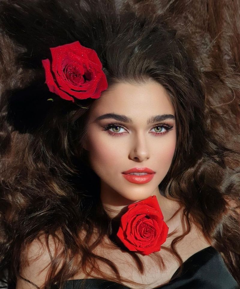 Theo Rose