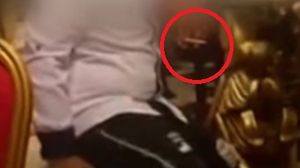 Băiețel de doar 6 ani, filmat în timp ce bea și fumează