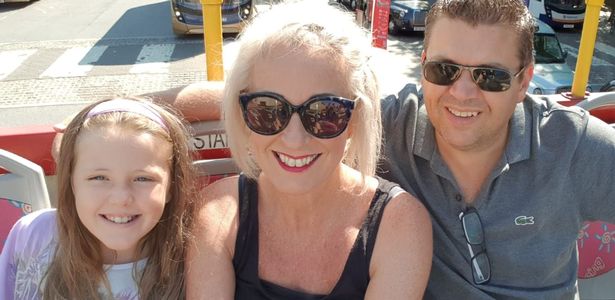 Fetiță de 10 ani a murit din cauza unei dureri incredibile de cap