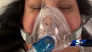 O femeie, la un pas de moarte după ce a contractat noul virus a doua oară