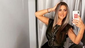 Ups! Mona de la Puterea dragostei s-a dat de gol! Vorbește cu un băiat din casă! Îi spune ”Bombonel”