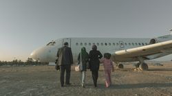 13 femei au fost dezbrăcate și controlate de către angajații aeroportului din Doha, după ce a fost găsit un nou-născut în baie! 