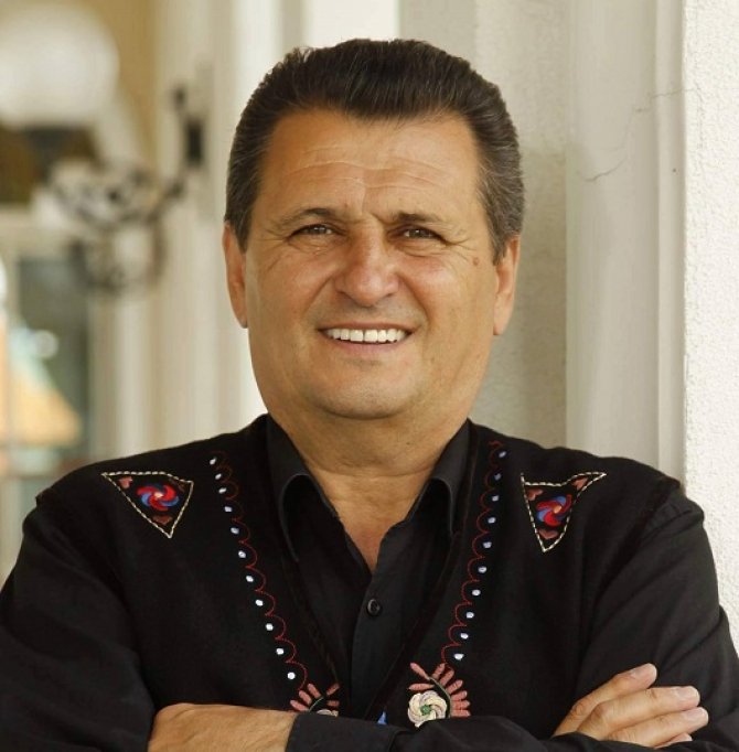 Nea Mărin s-a vindecat de COVID-19