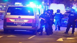 Un român povestește coșmarul prin care a trecut în timpul atacului terorist din Viena. „Alergau pe stradă și îi împușcau la întâmplare”. Atenție, informații cu puternic impact emoțional!