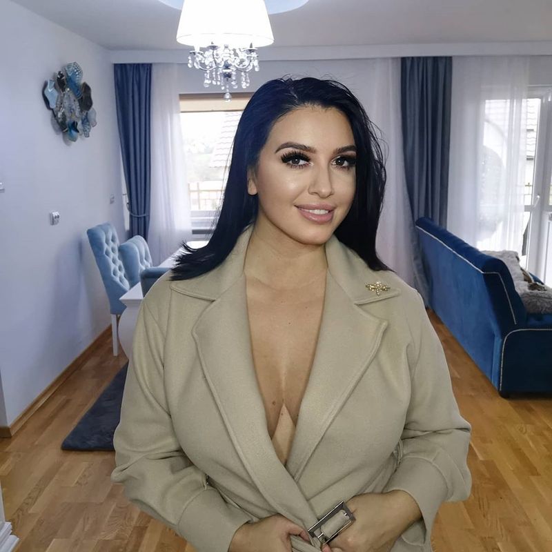 Mirela Banias de la Insula Iubirii