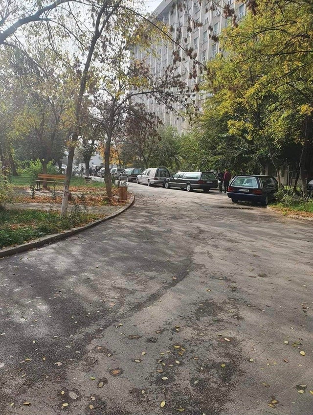 Coada de dricuri la morga spitalului din Craiova