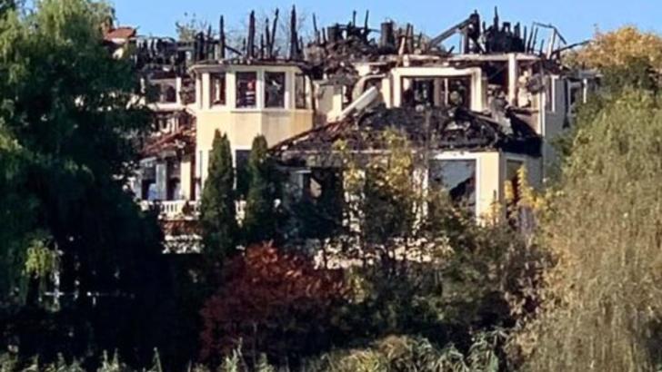 Fosta vilă a lui Irinel Columbeanu, după incendiu irinel columbeanu