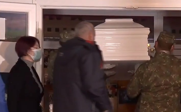 Imagini cu sicrul actriței Draga Olteanu Matei
