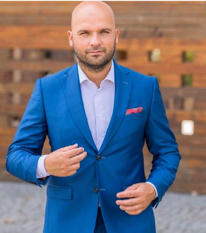 Andrei Stefanescu a divortat