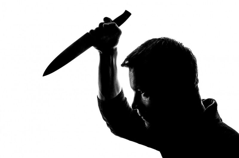 Un român a ucis un alt conațional și a înjunghiat o femeie Un român a ucis un alt conațional și a înjunghiat o femeie
