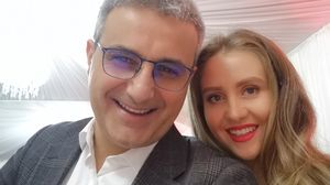 Robert Turcescu si soția