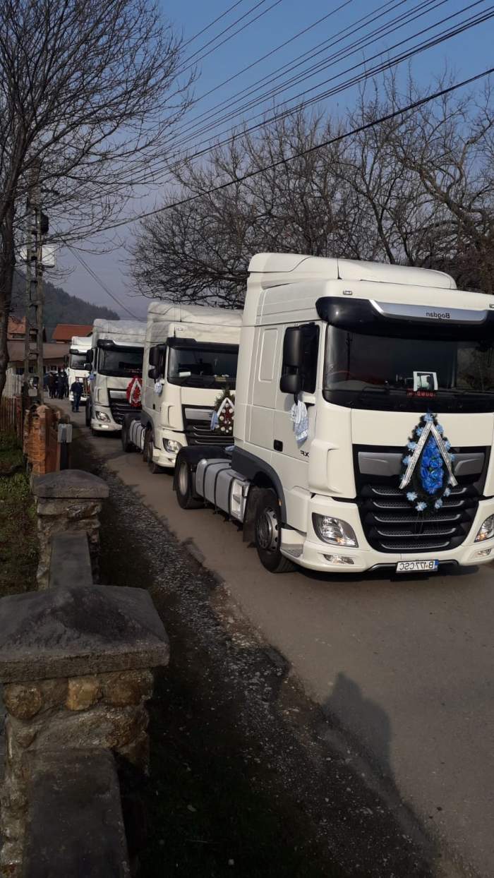 Gestul făcut de colegi Gestul făcut de colegi