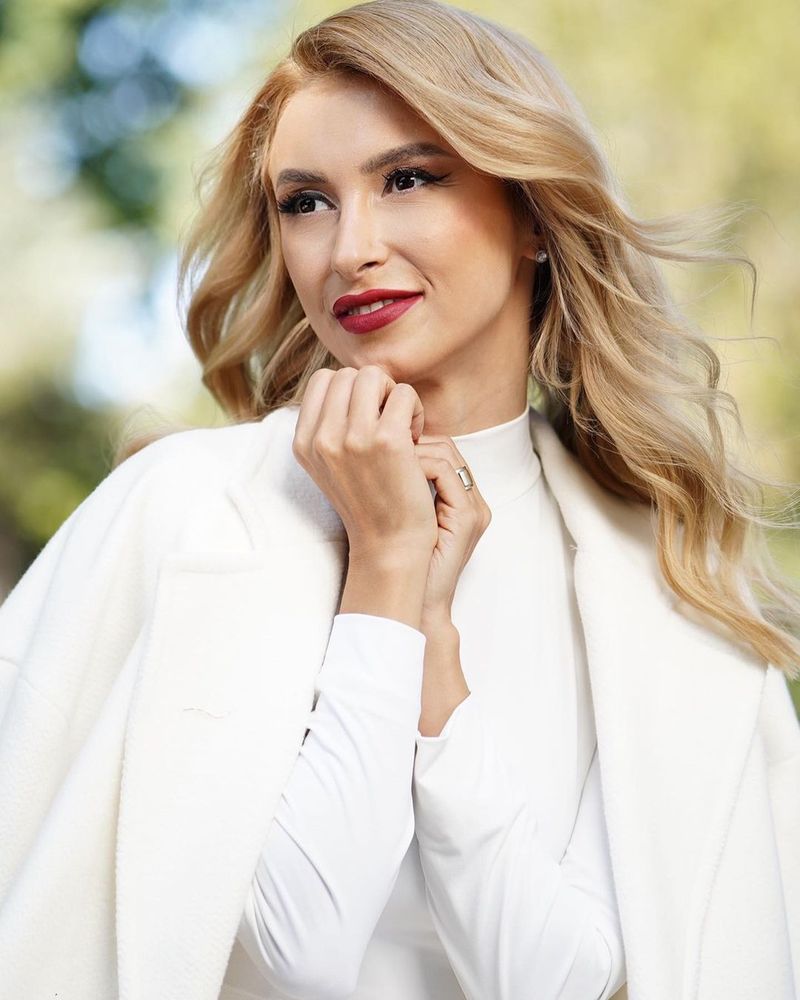 andreea balan 