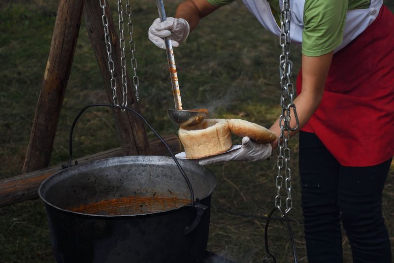Reteta fasole cu ciolan la ceaun