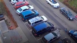 Momentul în care o șoferiță lovește cu mașina un copil, îl întreabă dacă se simte bine și pleacă!