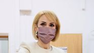 Gabriela Firea tinuta