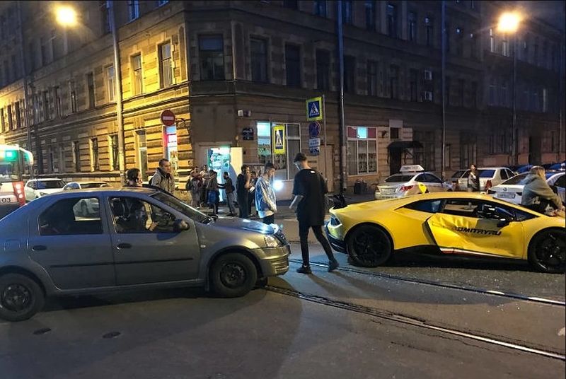 Dacia Logan mai tare ca Lamborghini!