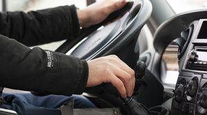 Șofer de 40 de ani, fără permis