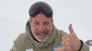 Povestea de viață impresionantă a lui Darren Swift, omul care și-a pierdut picioarele, dar își vede visul împlinit