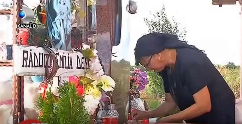 Mama Denisei Manelista