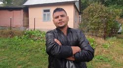 Tatăl din Botoșani care și-a pozat fiul în ștreang, condamnat la închisoare cu executare! Decizia magistraților