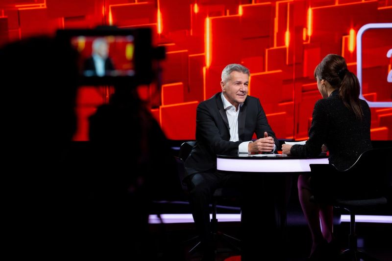 Dan Bittman vine la “40 de întrebări cu Denise Rifai