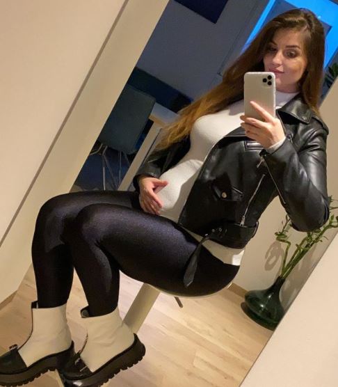 Andreea sora Siminei