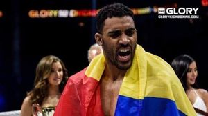 Benny a dat de pământ cu Badr Hari benny adegbuyi