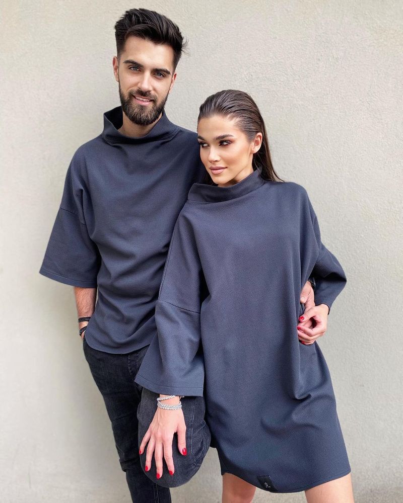 Theo Rose alături de iubitul ei